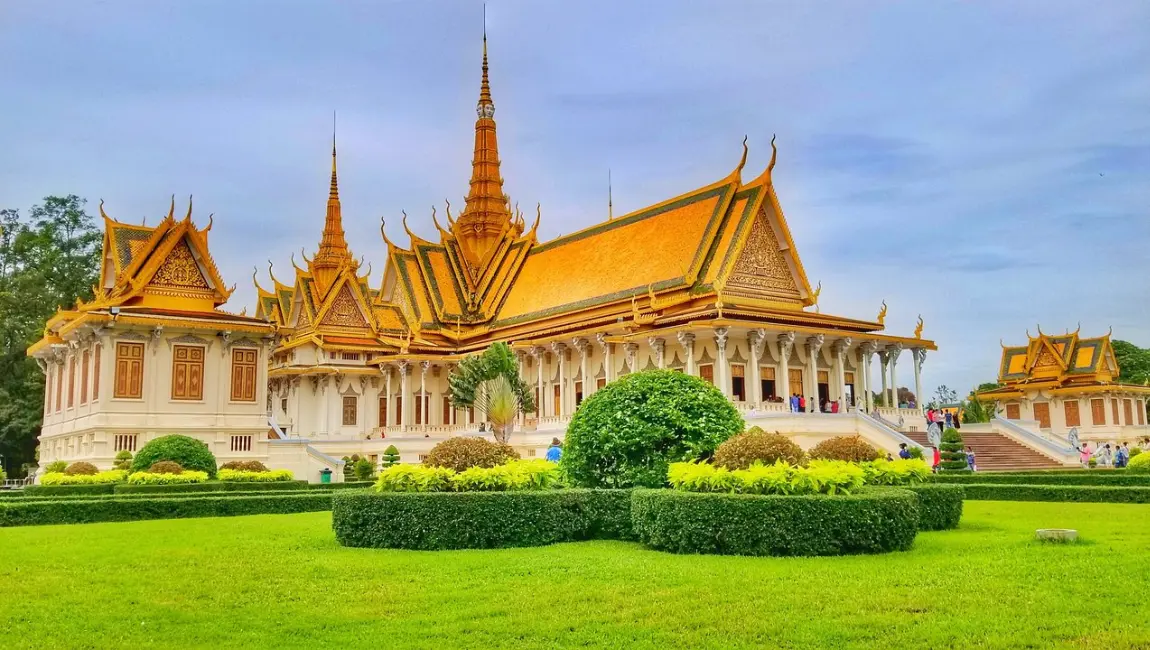 Discover the Wonders of Cambodia with us!